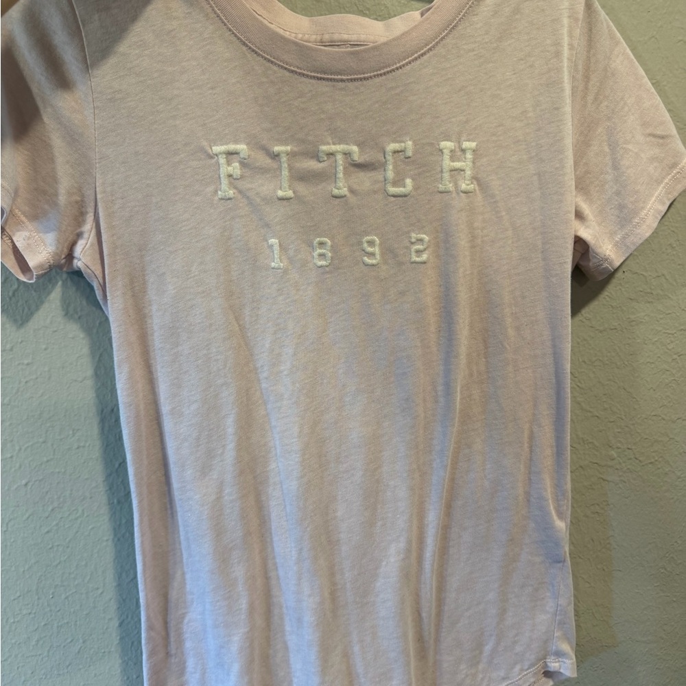 Abercrombie & Fitch Light Pink Kids Short Sleeve 'FITCH 1892' Tee